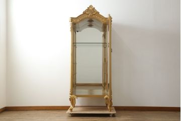 中古　イタリア製　ゴールドカラーが存在感を放つアンティーク調のキュリオケース(キャビネット、ガラスケース、ショーケース、飾り棚、陳列棚、店舗什器)(R-077041)