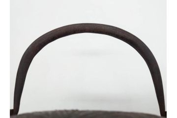 時代物　釜師　高木治良兵衛　銀摘み　ころんとしたフォルムがあたたかみを感じる姥口平丸鉄瓶(湯沸、湯瓶、茶道具、茶器、共箱付き、木治良兵衛)(R-077057)