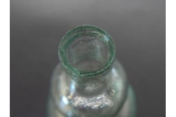 戦前　当時物　瓢箪型　気泡や絶妙なフォルムが味わいのあるニッキ水瓶5個セット(豆ガラス、ちびニッキ水、ガラス容器、駄菓子屋ビン、ペロペロ、レトロガラス、一輪挿し、ひょうたん)(R-077058)