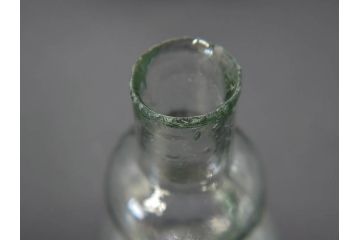 戦前　当時物　瓢箪型　気泡や絶妙なフォルムが味わいのあるニッキ水瓶5個セット(豆ガラス、ちびニッキ水、ガラス容器、駄菓子屋ビン、ペロペロ、レトロガラス、一輪挿し、ひょうたん)(R-077060)