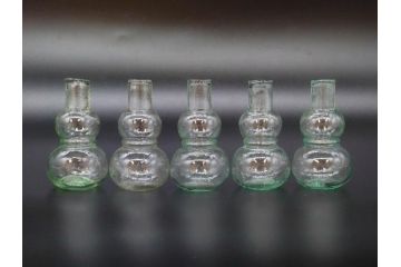 戦前　当時物　瓢箪型　気泡や絶妙なフォルムが味わいのあるニッキ水瓶5個セット(豆ガラス、ちびニッキ水、ガラス容器、駄菓子屋ビン、ペロペロ、レトロガラス、一輪挿し、ひょうたん)(R-077061)