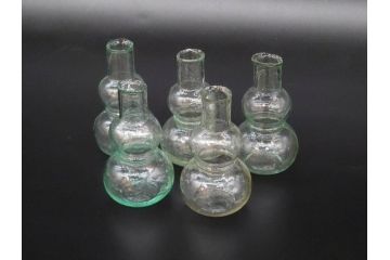 戦前　当時物　瓢箪型　気泡や絶妙なフォルムが味わいのあるニッキ水瓶5個セット(豆ガラス、ちびニッキ水、ガラス容器、駄菓子屋ビン、ペロペロ、レトロガラス、一輪挿し、ひょうたん)(R-077063)