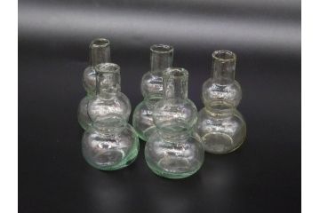 戦前　当時物　瓢箪型　気泡や絶妙なフォルムが味わいのあるニッキ水瓶5個セット(豆ガラス、ちびニッキ水、ガラス容器、駄菓子屋ビン、ペロペロ、レトロガラス、一輪挿し、ひょうたん)(R-077066)