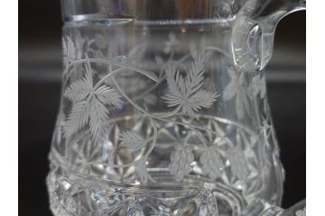 フランス　Baccarat　バカラ　特別限定　希少　1989-5/80　きらめく上品なカットが美しいビアマグ(フルレッドクリスタルガラス、ジョッキ、グラス、ケース付き、証明書付き)(R-077068)