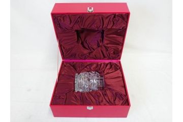 フランス　Baccarat　バカラ　特別限定　希少　1989-6/80　きらめく上品なカットが美しいビアマグ(フルレッドクリスタルガラス、ジョッキ、グラス、ケース付き、証明書付き)(R-077069)