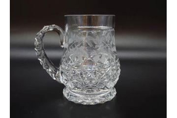 フランス　Baccarat　バカラ　特別限定　希少　1989-6/80　きらめく上品なカットが美しいビアマグ(フルレッドクリスタルガラス、ジョッキ、グラス、ケース付き、証明書付き)(R-077069)