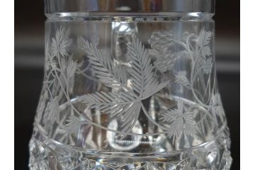 フランス　Baccarat　バカラ　特別限定　希少　1989-6/80　きらめく上品なカットが美しいビアマグ(フルレッドクリスタルガラス、ジョッキ、グラス、ケース付き、証明書付き)(R-077069)