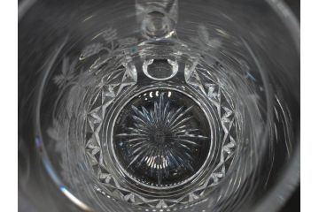 フランス　Baccarat　バカラ　特別限定　希少　1989-6/80　きらめく上品なカットが美しいビアマグ(フルレッドクリスタルガラス、ジョッキ、グラス、ケース付き、証明書付き)(R-077069)