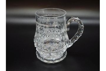 フランス　Baccarat　バカラ　特別限定　希少　1989-7/80　きらめく上品なカットが美しいビアマグ(フルレッドクリスタルガラス、ジョッキ、グラス、ケース付き、証明書付き)(R-077070)