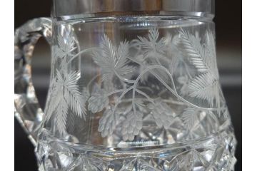 フランス　Baccarat　バカラ　特別限定　希少　1989-7/80　きらめく上品なカットが美しいビアマグ(フルレッドクリスタルガラス、ジョッキ、グラス、ケース付き、証明書付き)(R-077070)