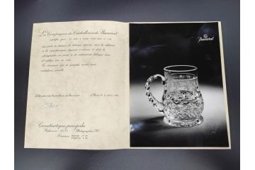 フランス　Baccarat　バカラ　特別限定　希少　1989-7/80　きらめく上品なカットが美しいビアマグ(フルレッドクリスタルガラス、ジョッキ、グラス、ケース付き、証明書付き)(R-077070)