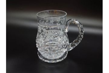 フランス　Baccarat　バカラ　特別限定　希少　1989-8/80　きらめく上品なカットが美しいビアマグ(フルレッドクリスタルガラス、ジョッキ、グラス、ケース付き、証明書なし)(R-077071)