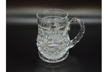 フランス　Baccarat　バカラ　特別限定　希少　1989-8/80　きらめく上品なカットが美しいビアマグ(フルレッドクリスタルガラス、ジョッキ、グラス、ケース付き、証明書なし)(R-077071)