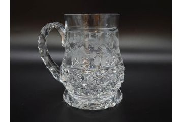 フランス　Baccarat　バカラ　特別限定　希少　1989-8/80　きらめく上品なカットが美しいビアマグ(フルレッドクリスタルガラス、ジョッキ、グラス、ケース付き、証明書なし)(R-077071)