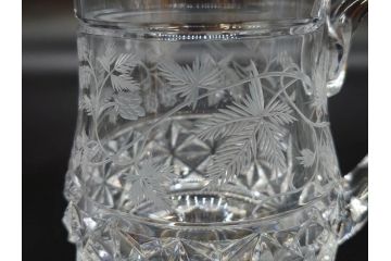 フランス　Baccarat　バカラ　特別限定　希少　1989-8/80　きらめく上品なカットが美しいビアマグ(フルレッドクリスタルガラス、ジョッキ、グラス、ケース付き、証明書なし)(R-077071)
