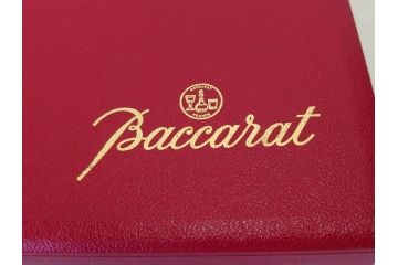 フランス　Baccarat　バカラ　特別限定　希少　1989-8/80　きらめく上品なカットが美しいビアマグ(フルレッドクリスタルガラス、ジョッキ、グラス、ケース付き、証明書なし)(R-077071)