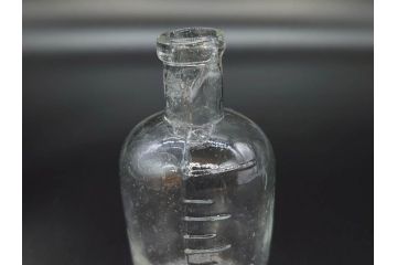 大正〜昭和初期　様々な用途に使える小瓶5個セット(気泡、ガラスビン、硝子、ボトル、薬瓶、花瓶、花入れ、花器)(R-077073)