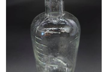 大正〜昭和初期　様々な用途に使える小瓶5個セット(気泡、ガラスビン、硝子、ボトル、薬瓶、花瓶、花入れ、花器)(R-077074)