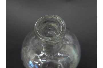 大正〜昭和初期　様々な用途に使える小瓶5個セット(気泡、ガラスビン、硝子、ボトル、薬瓶、花瓶、花入れ、花器)(R-077081)