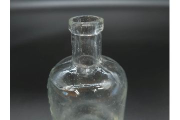 大正〜昭和初期　様々な用途に使える小瓶5個セット(気泡、ガラスビン、硝子、ボトル、薬瓶、花瓶、花入れ、花器)(R-077081)