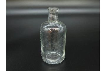 大正〜昭和初期　様々な用途に使える小瓶5個セット(気泡、ガラスビン、硝子、ボトル、薬瓶、花瓶、花入れ、花器)(R-077083)