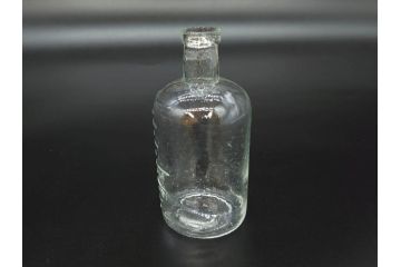 大正〜昭和初期　様々な用途に使える小瓶5個セット(気泡、ガラスビン、硝子、ボトル、薬瓶、花瓶、花入れ、花器)(R-077084)