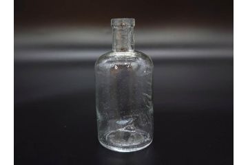 大正〜昭和初期　様々な用途に使える小瓶5個セット(気泡、ガラスビン、硝子、ボトル、薬瓶、花瓶、花入れ、花器)(R-077085)