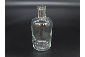 大正〜昭和初期　様々な用途に使える小瓶5個セット(気泡、ガラスビン、硝子、ボトル、薬瓶、花瓶、花入れ、花器)(R-077085)