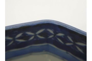 江戸期　古伊万里　染付　麒麟　花の図　約18cm　6寸　大胆な図柄と藍色が目を惹く鉢(六寸、和食器、和皿)(R-077088)