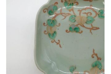 江戸期　古伊万里　青磁　金彩　蔦文　約18cm　6寸　金彩が上品なアクセントになる変形皿2枚セット(六寸、中皿、和食器、和皿)(R-077090)