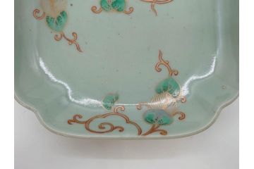 江戸期　古伊万里　青磁　金彩　蔦文　約18cm　6寸　金彩が上品なアクセントになる変形皿2枚セット(六寸、中皿、和食器、和皿)(R-077090)