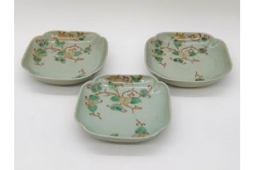 江戸期　古伊万里　青磁　金彩　蔦文　約18cm　6寸　金彩が上品なアクセントになる変形皿3枚セット(六寸、中皿、和食器、和皿)(R-077091)