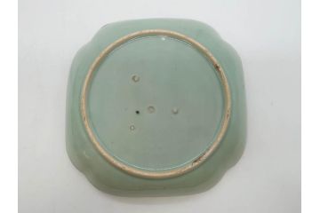 江戸期　古伊万里　青磁　金彩　蔦文　約18cm　6寸　金彩が上品なアクセントになる変形皿3枚セット(六寸、中皿、和食器、和皿)(R-077091)