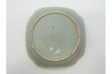江戸期　古伊万里　青磁　金彩　蔦文　約18cm　6寸　金彩が上品なアクセントになる変形皿3枚セット(六寸、中皿、和食器、和皿)(R-077091)