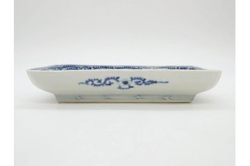 江戸期　古伊万里　染付　冨貴長春　約21cm　7.1寸　牡丹蛸唐草文　細やかで力強く描かれた文様が魅力的な長皿2枚セット(七寸一分、和食器、和皿)(R-077092)
