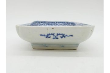 江戸期　古伊万里　染付　冨貴長春　約21cm　7.1寸　牡丹蛸唐草文　細やかで力強く描かれた文様が魅力的な長皿2枚セット(七寸一分、和食器、和皿)(R-077093)