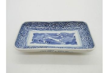 江戸期　古伊万里　染付　冨貴長春　約21cm　7.1寸　牡丹蛸唐草文　細やかで力強く描かれた文様が魅力的な長皿2枚セット(七寸一分、和食器、和皿)(R-077093)