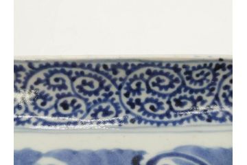 江戸期　古伊万里　染付　冨貴長春　約21cm　7寸　牡丹蛸唐草文　細やかで力強く描かれた文様が魅力的な長皿(七寸、和食器、和皿)(R-077095)