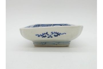 江戸期　古伊万里　染付　冨貴長春　約21cm　7寸　牡丹蛸唐草文　細やかで力強く描かれた文様が魅力的な長皿(七寸、和食器、和皿)(R-077095)