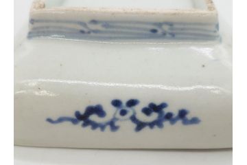 江戸期　古伊万里　染付　冨貴長春　約21cm　7寸　牡丹蛸唐草文　細やかで力強く描かれた文様が魅力的な長皿(七寸、和食器、和皿)(R-077095)