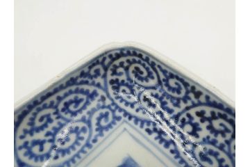 江戸期　古伊万里　染付　富貴長春　約21cm　7寸　牡丹蛸唐草文　細やかで力強く描かれた文様が魅力的な長皿(七寸、和食器、和皿)(R-077096)