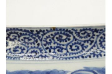 江戸期　古伊万里　染付　富貴長春　約21cm　7寸　牡丹蛸唐草文　細やかで力強く描かれた文様が魅力的な長皿(七寸、和食器、和皿)(R-077096)