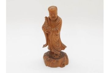 時代物　澎湖島　鄭利造　高さ22cm　木彫仙人像(台湾、中国、彫刻、置物、木製、古美術、共箱付き)(R-077098)