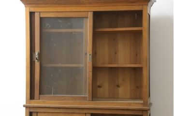 和製アンティーク　大正ロマン　栓材　素朴な佇まいが魅力的な二段重ね収納棚(ガラス戸棚、キャビネット、ガラスケース、食器棚、ブックケース、本箱)(R-077111)