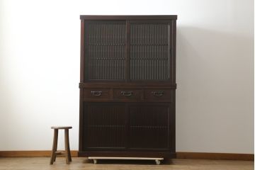 中古　美品　上質な和の空間を演出する二段重ね水屋箪笥(食器棚、茶箪笥、キャビネット、収納棚、戸棚、店舗什器)(R-077114)
