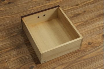 中古　美品　上質な和の空間を演出する二段重ね水屋箪笥(食器棚、茶箪笥、キャビネット、収納棚、戸棚、店舗什器)(R-077114)