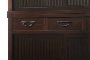 中古　美品　上質な和の空間を演出する二段重ね水屋箪笥(食器棚、茶箪笥、キャビネット、収納棚、戸棚、店舗什器)(R-077114)