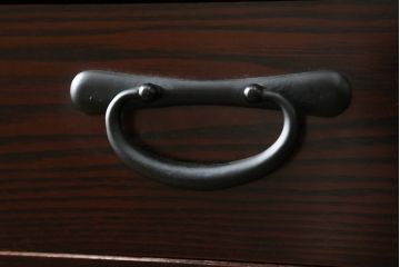 中古　美品　上質な和の空間を演出する二段重ね水屋箪笥(食器棚、茶箪笥、キャビネット、収納棚、戸棚、店舗什器)(R-077114)