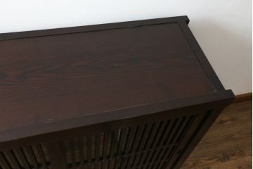 中古　美品　上質な和の空間を演出する水屋箪笥サイドボード(サイドキャビネット、収納棚、戸棚)(R-077115)