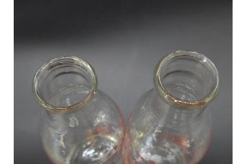 当時物　デットストック　犬張子印　古いガラスの哺乳瓶12本セット(ガラス製、犬張り子、祝犬、哺乳びん、ガラスビン、レトロガラス、ミルクびん、メモリ付き、計量容器)(R-077124)